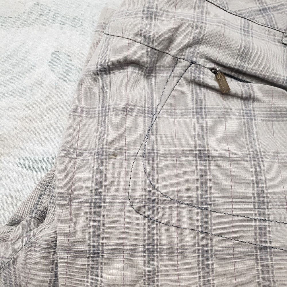 Mountain Hardwear Shorts Womens Medium Gray Pockets Plaid Check Outdoors - Picture 10 of 11